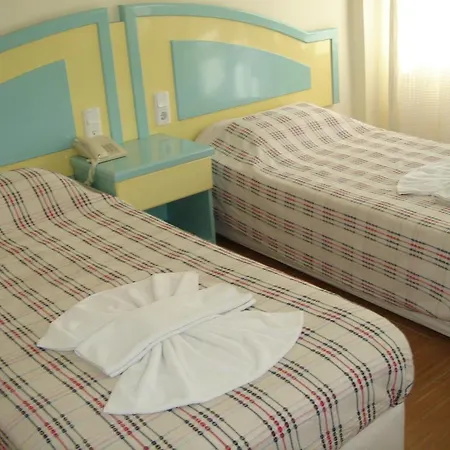 Hotel Bezay 2*
