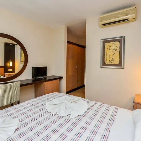 Bezay Hotel 2*